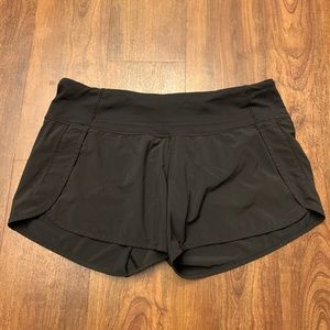 Lululemon Speed Up Shorts 4”